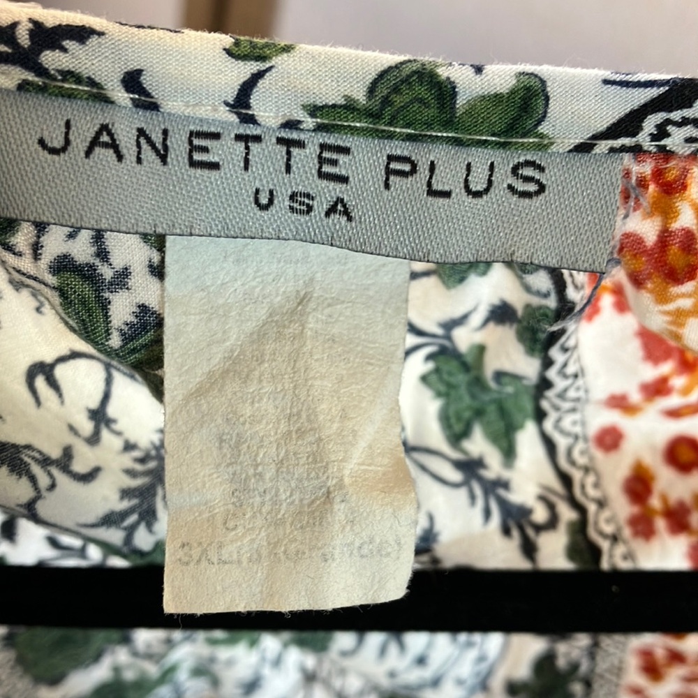 FINAL MARKDOWN Janette Plus Multicolor Floral Women's peasant top 3x - Picture 2 of 10